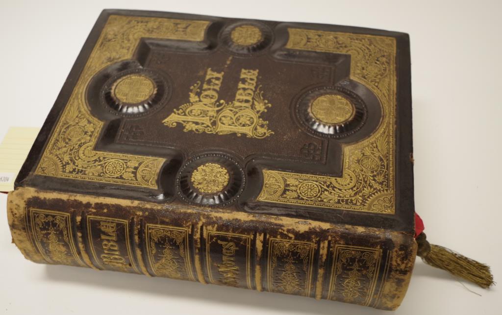 Victorian leather bound Holy Bible - Image 2 of 2