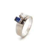 18ct white gold, sapphire and diamond ring