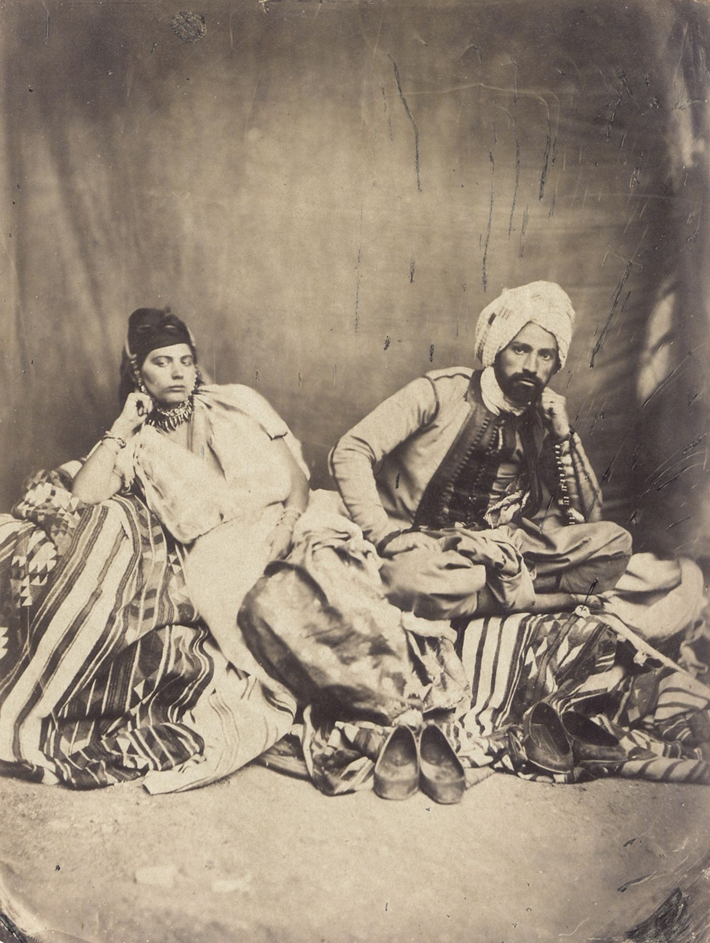 Moulin, Félix Jacques: Jewish couple, AlgeriaJewish couple, Algeria. Circa 1858. Albumen print. 21,7