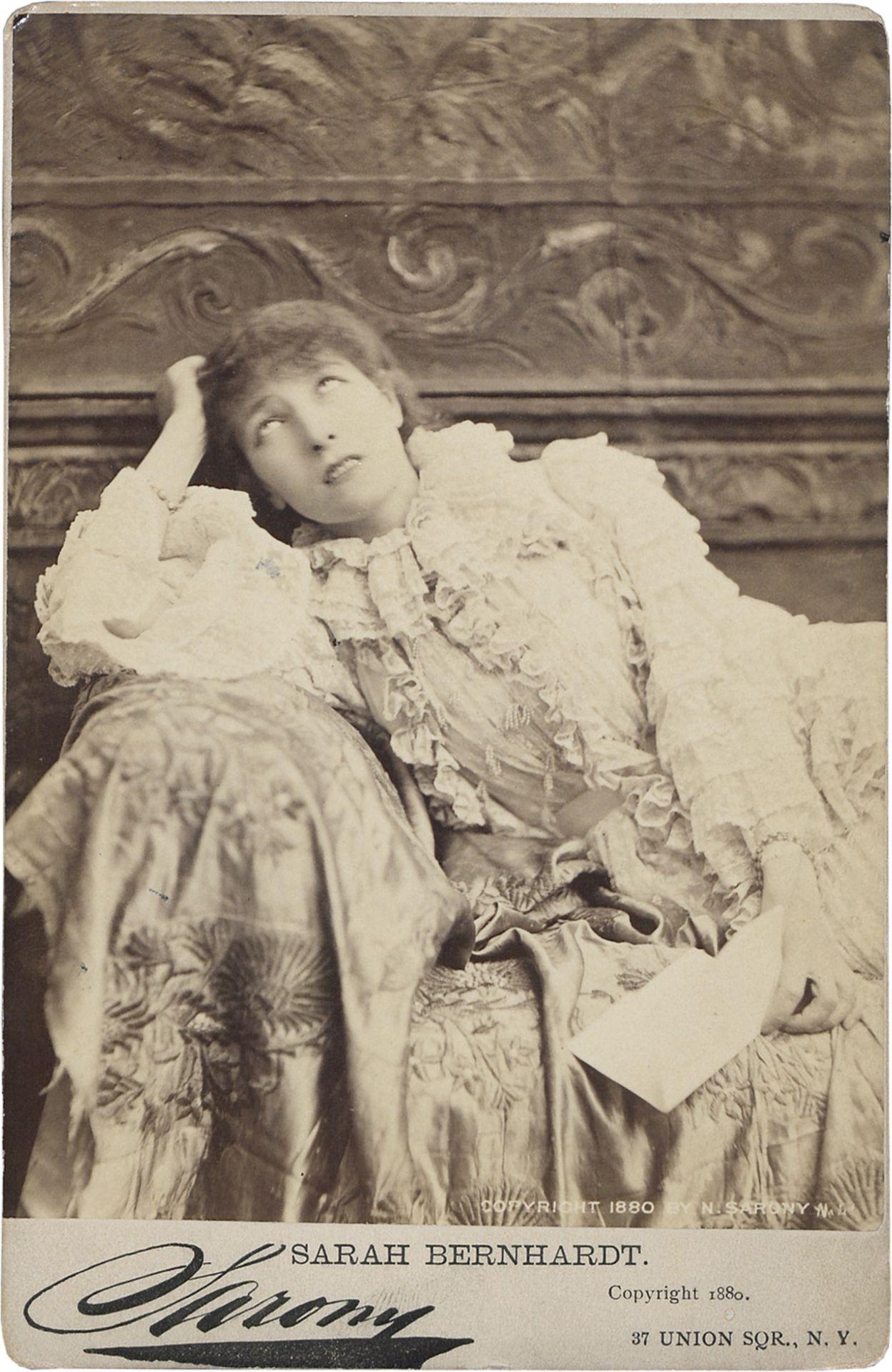 Bernhardt, Sarah: Sarah BernhardtPhotographer: Napoleon Sarony (1821-1896). Sarah Bernhardt. 1880.