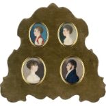 Kontinentaleuropäisch: um 1805. Vier Miniatur Portraits einer jungen Familie, im Profil: Vater,