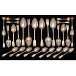 A George IV silver Fiddle pattern part flatware service, maker William Bateman II London,