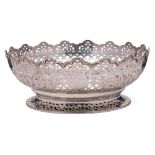 A Victorian silver circular fruit bowl, fruit bowl, maker Goldsmiths & Silversmiths Co, London,