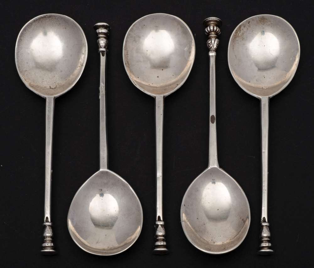 WITHDRAWN A collection of five seal top silver spoons in the 17th Century style,