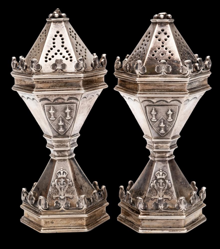 A pair of Victorian Salters' Company Diamond Jubilee silver pepperettes, maker James Garrard, - Image 2 of 3