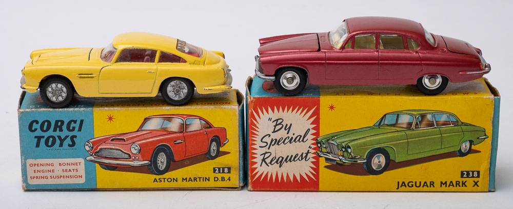 Corgi 218 Aston Martin DB4: yellow, red interior, cast hubs,