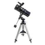 A Visionary Model 1501400 Astronomical telescope:,