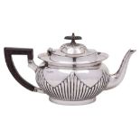 A George V silver teapot, maker Mappin and Webb, Sheffield,