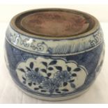 A blue and white Chinese porcelain ink stone with ring mark to underside.