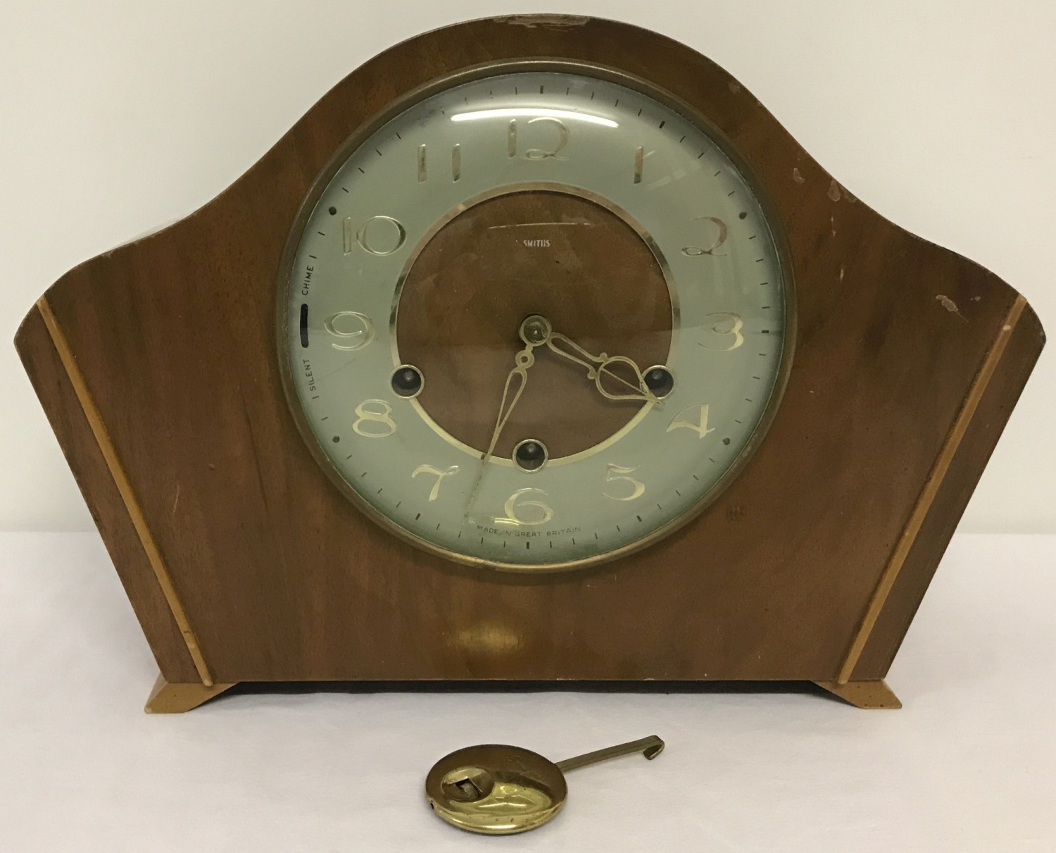 A mid-20th century Smiths 3 key clock with Westminster chime.