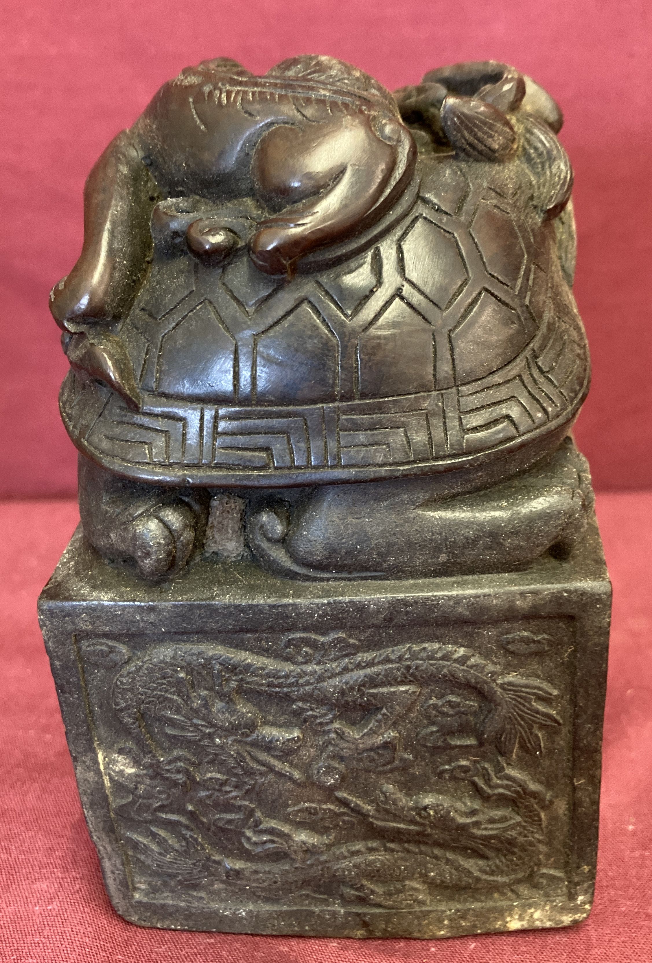 A large square shaped hollow bronze seal featuring a dragon turtle. - Image 3 of 5