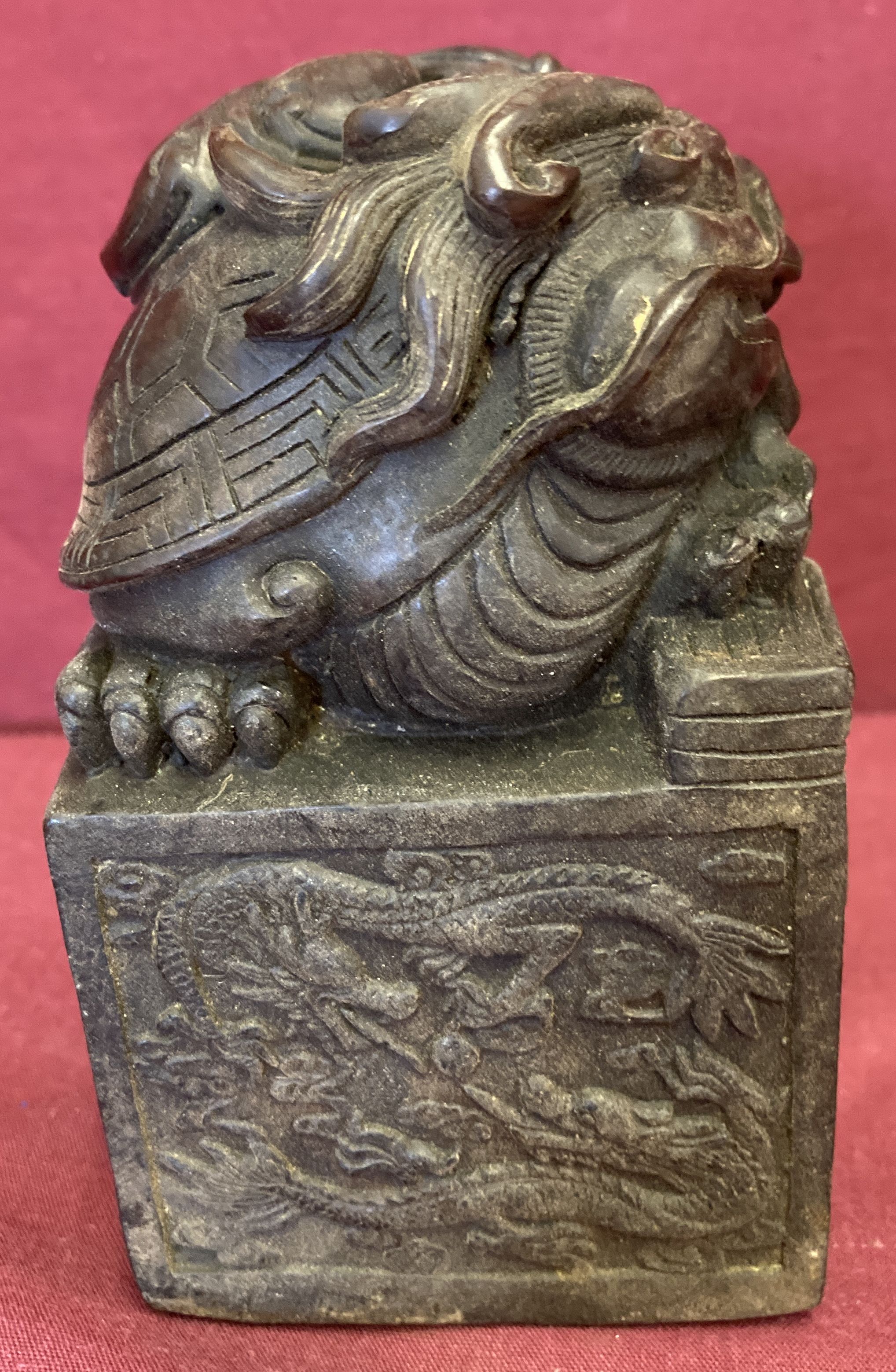 A large square shaped hollow bronze seal featuring a dragon turtle. - Image 4 of 5