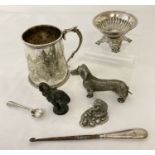 A small collection of mixed metal items to include silver and silver plate.