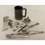 A silver plated tankard together with a collection of plated cutlery to include 4 silver teaspoons.