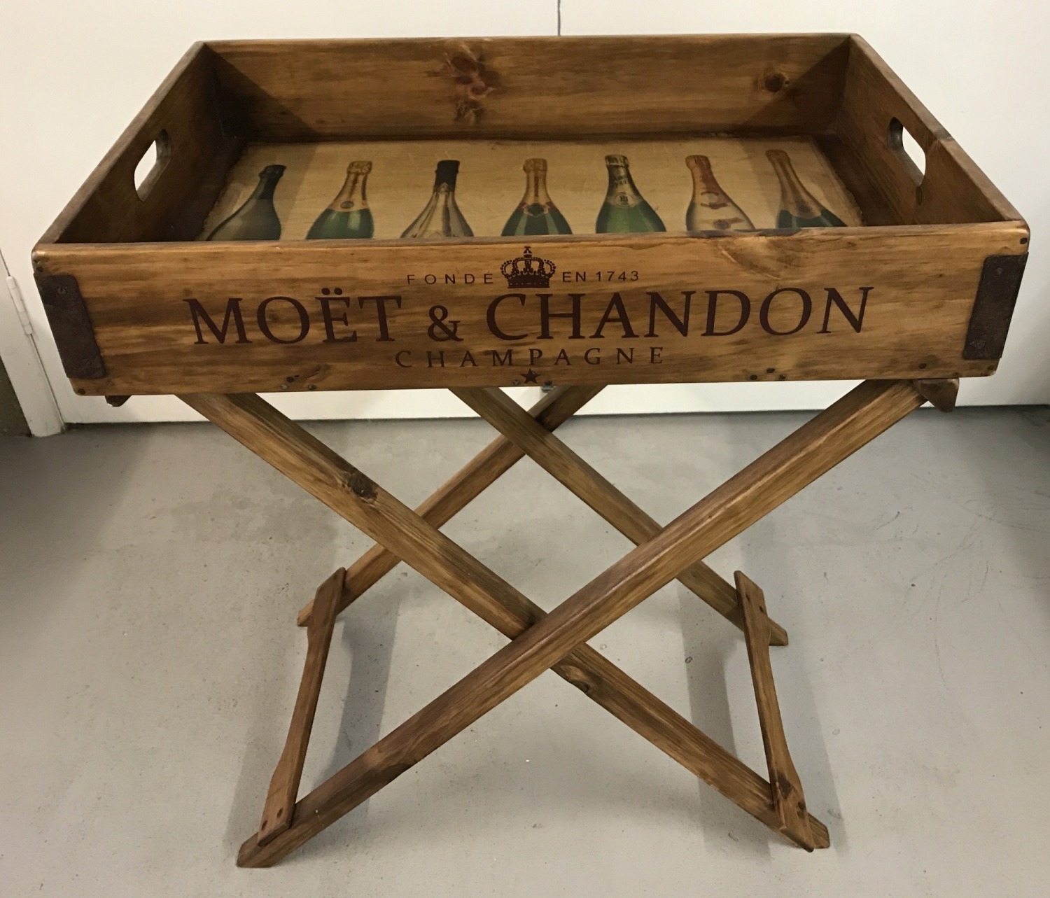 A new wooden 2 handled champagne butlers tray.