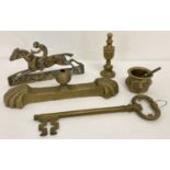 5 vintage brass items to include decorative key and racehorse mantle ornament.