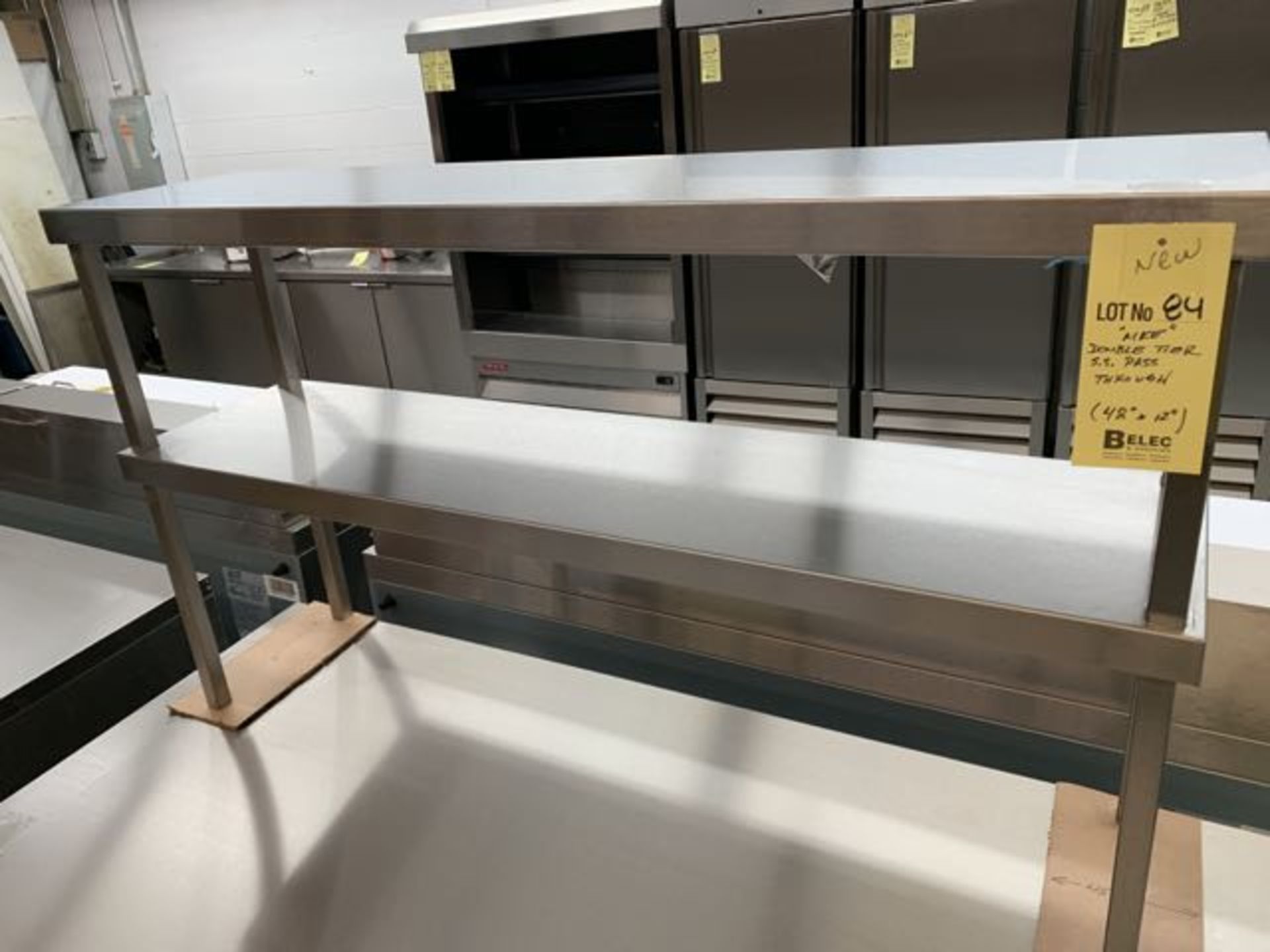 Tablette PASSE PLAT- MKE - neuve - double - acier inox 48x12" - Image 2 of 2