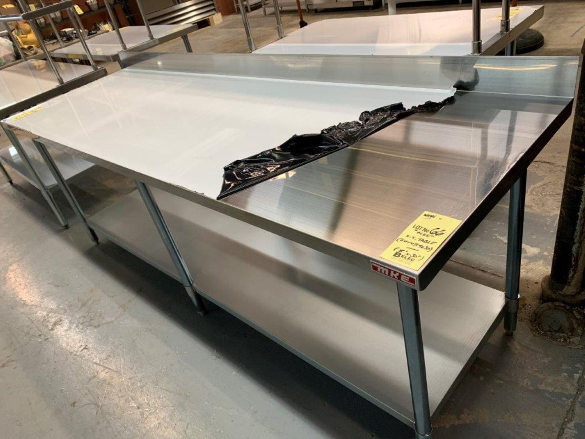 Table de travail acier inox MKE - NEUVE # ECTCB 9630 - 96 x 30"