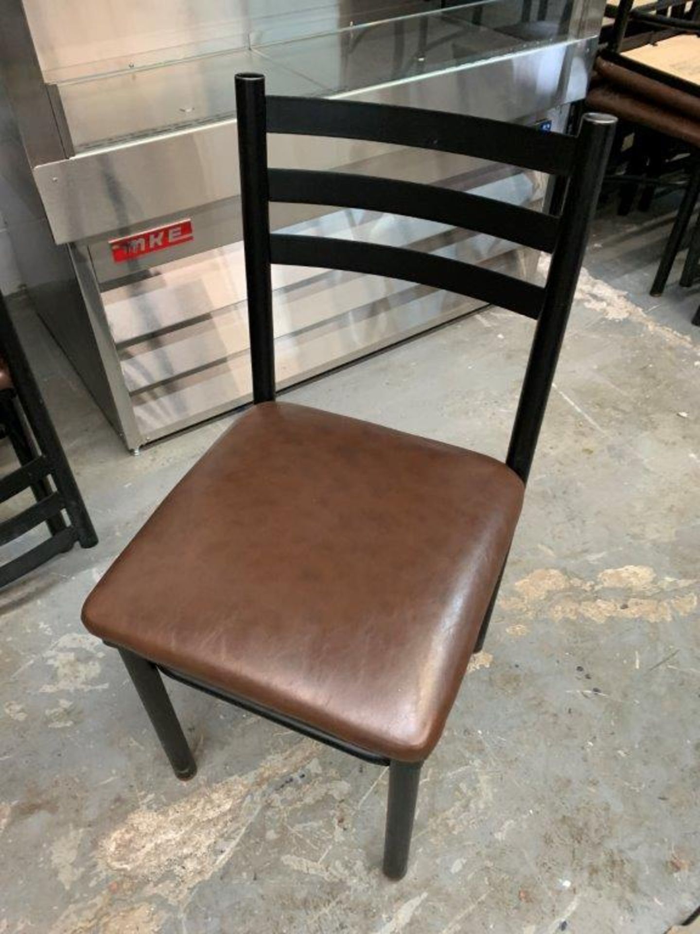 (8) Belles Chaises Bistro - QUANTITÉ x prix misé