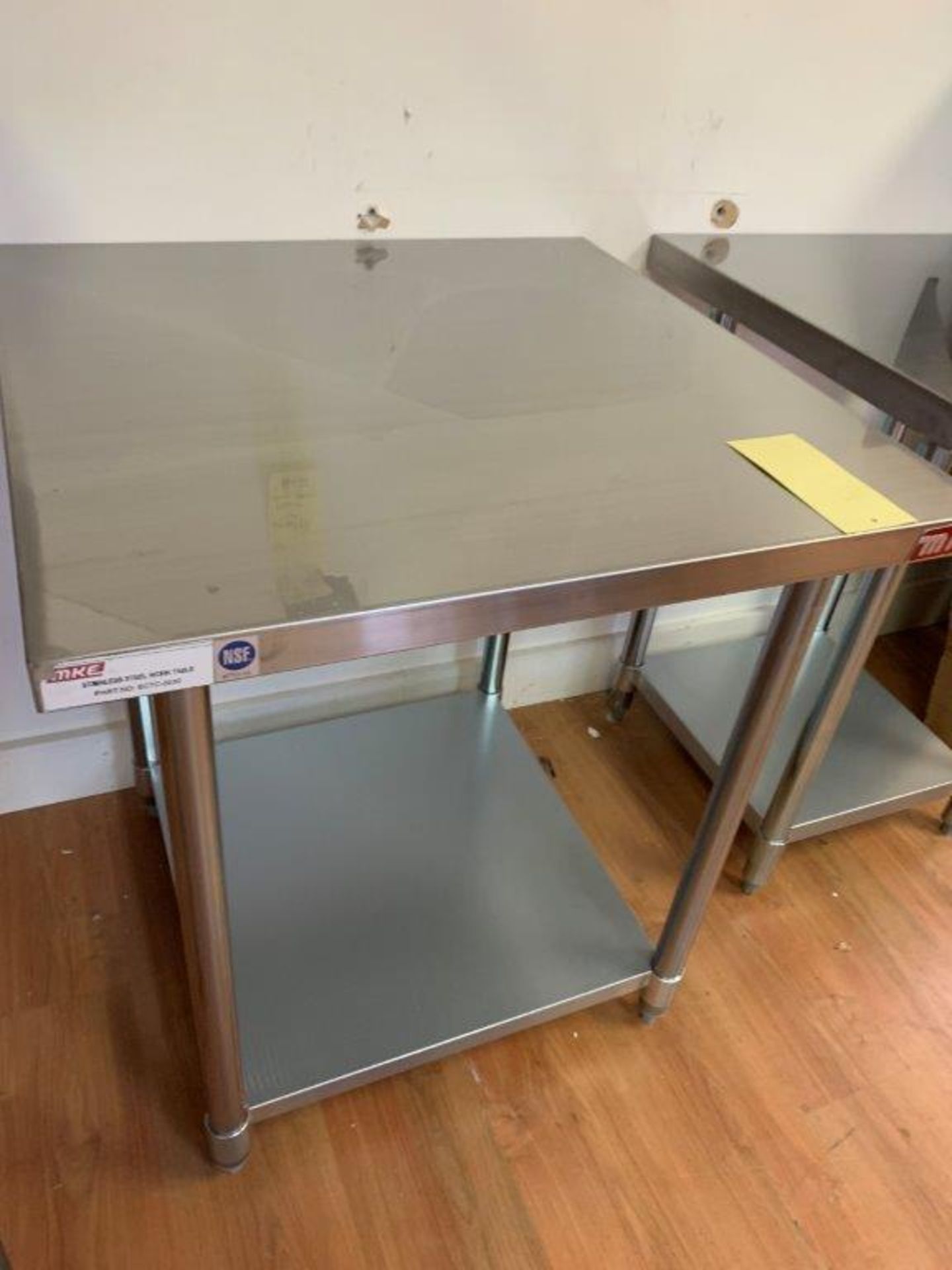 MKE Table de travail acier inox # ECTC 30 X 24 -NEUVE