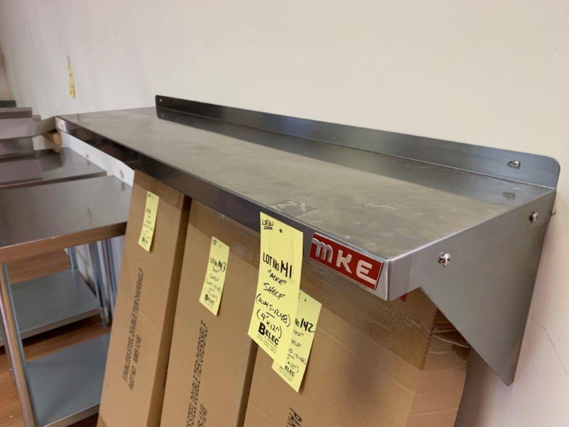 MKE Tablette # WMS 12 X 48 " NEUVE