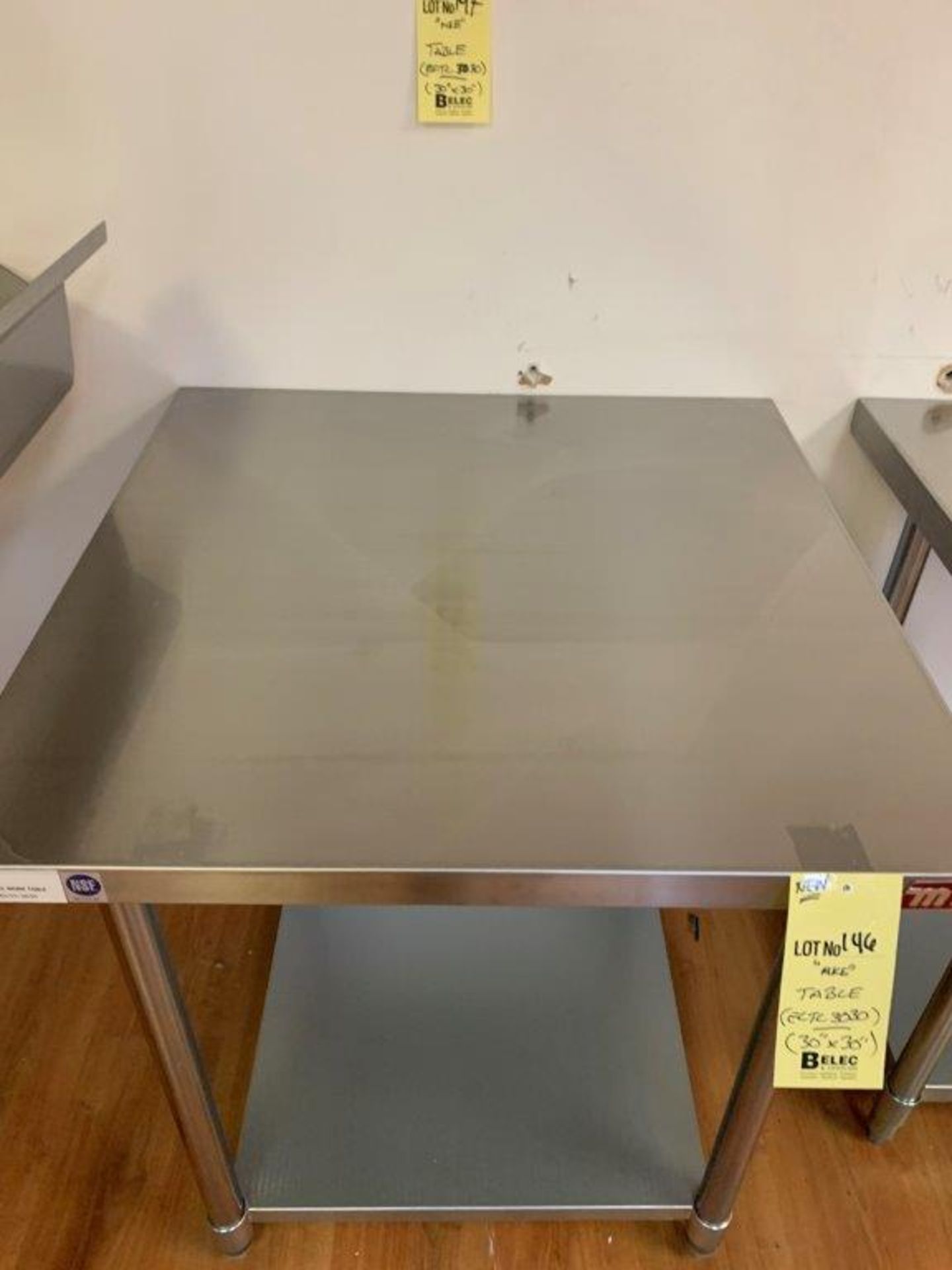 MKE Table de travail acier inox # ECTC 30 X 30 -NEUVE - Image 2 of 2