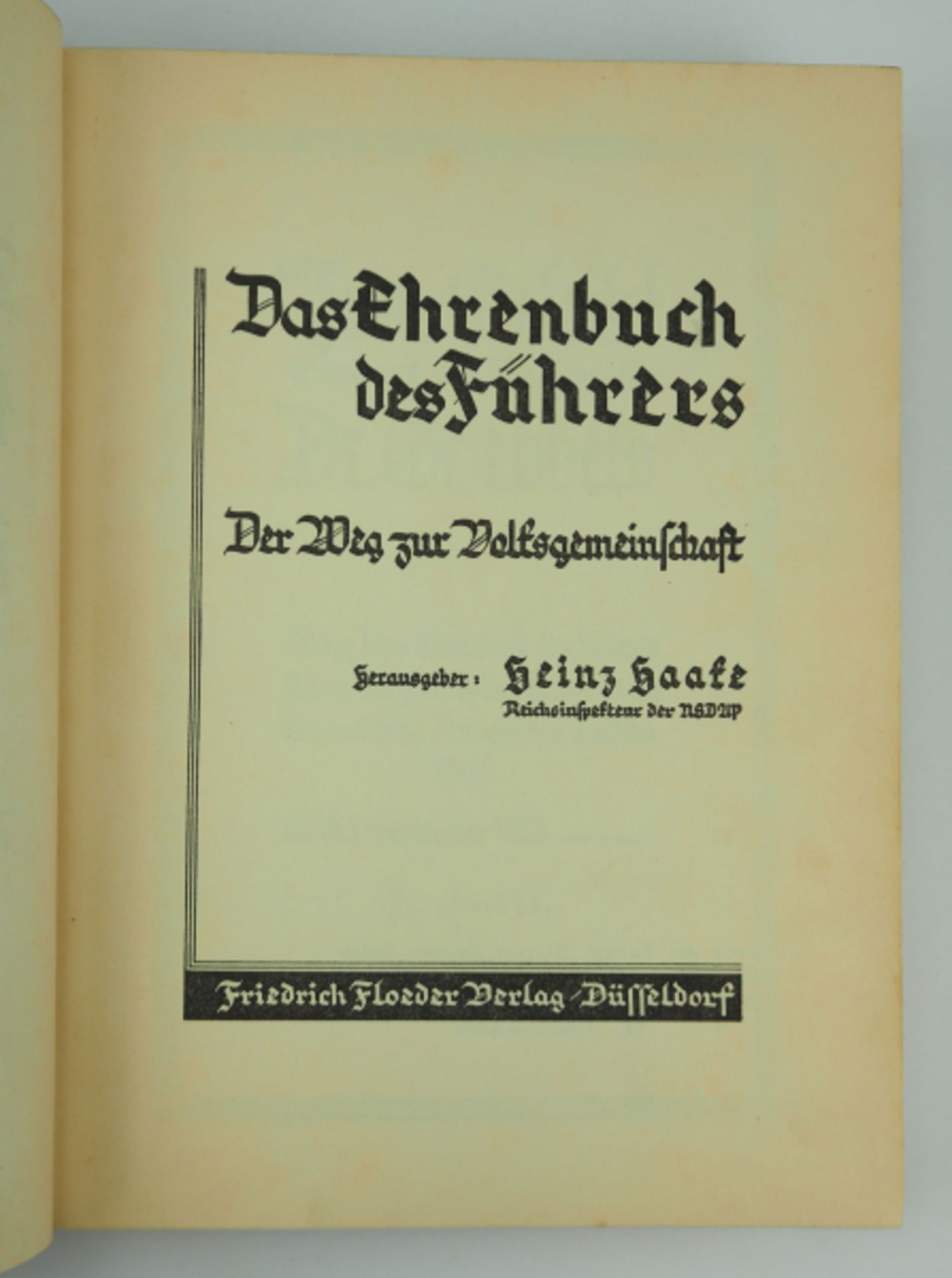 Das Ehrenbuch des Führers / Das Ehrenbuch der SA.< - Bild 4 aus 5