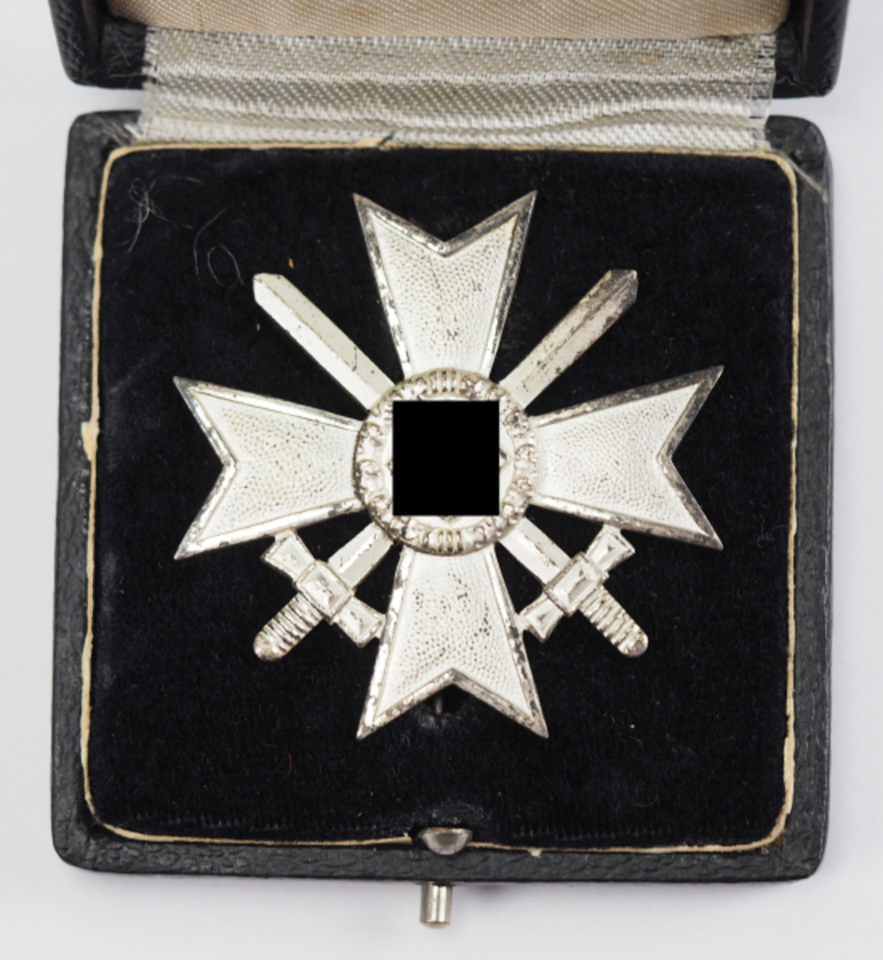 Kriegsverdienstkreuz, 1. Klasse mit Schwertern, im Etui - L/58. - Bild 2 aus 4