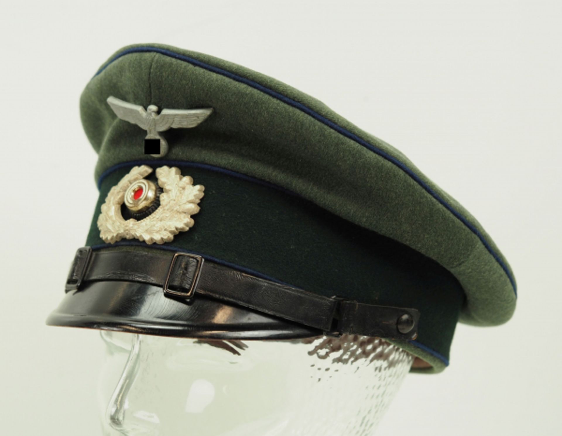 Wehrmacht: Schirmmütze für Mannschaften des Sanitätsdienstes.<br
