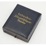 Fliegerschützenabzeichen Etui.<