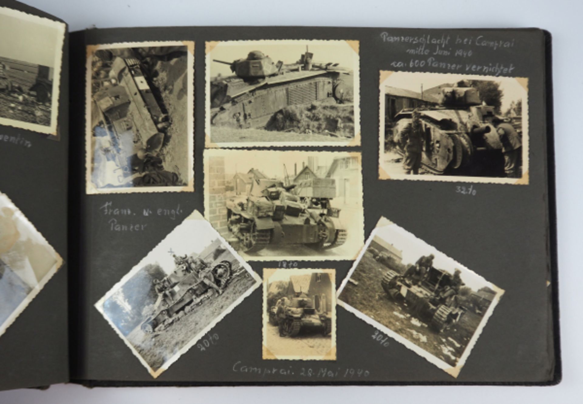 Fotoalbum eines Unteroffiziers der 1./ Panzer-Nachrichten Abt. 82. - Image 9 of 11