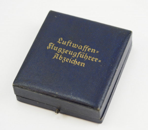 Flugzeugführerabzeichen Etui.<