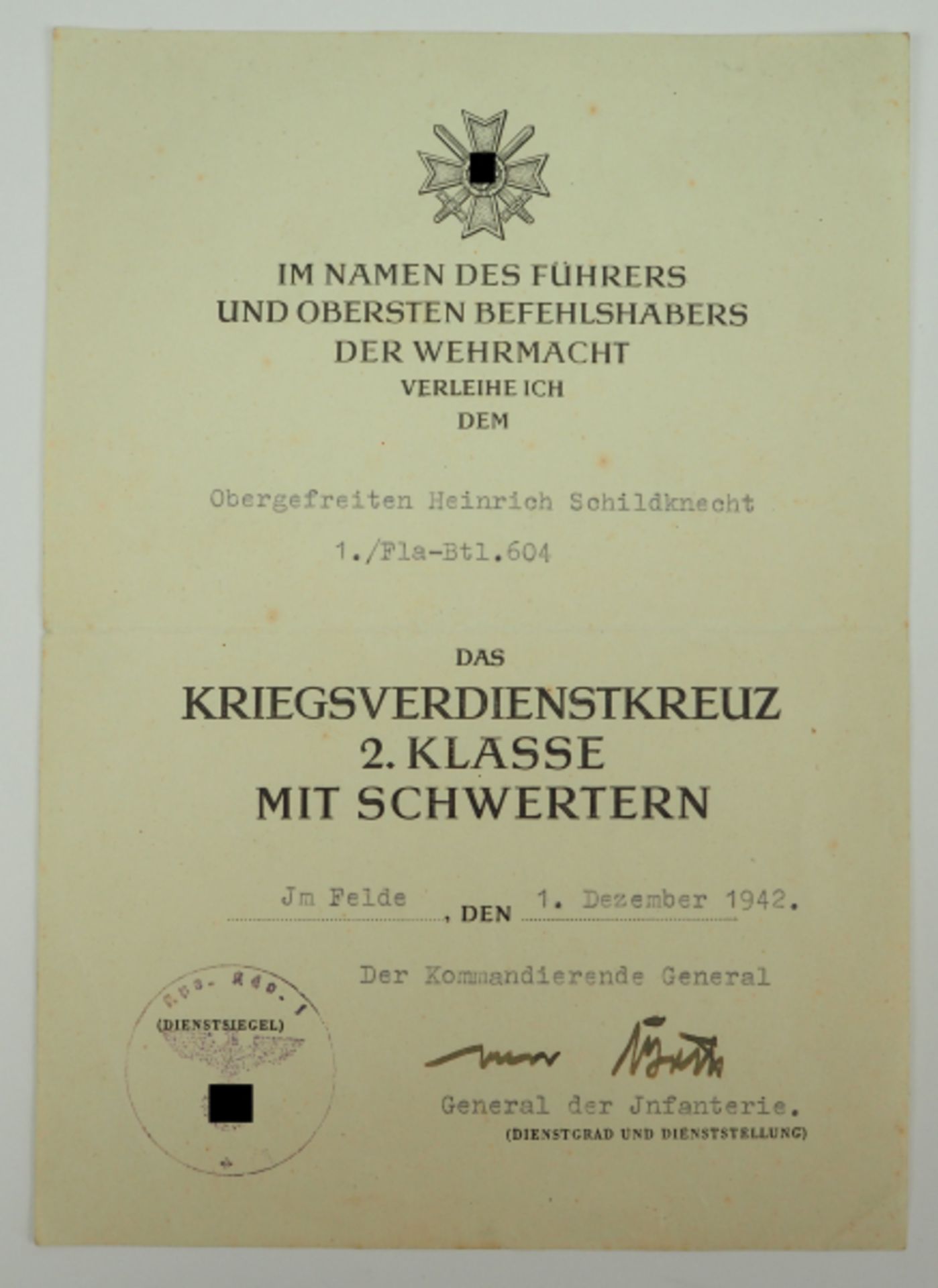 Kriegsverdienstkreuz, 2. Klasse mit Schwertern Urkunde für einen Obergefreiten der 1./ Fla-Btl.