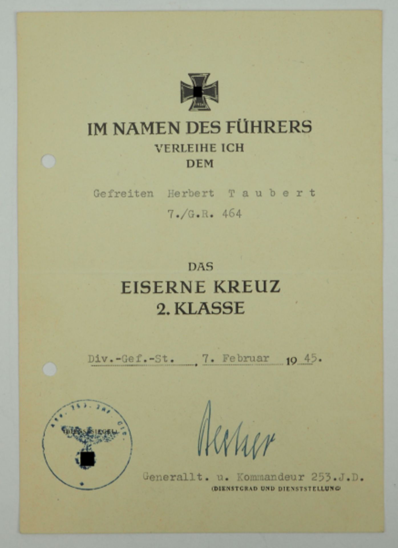 Eisernes Kreuz, 1939, 2. Klasse Urkunde für einen Gefreiten der 7./ G.R. 464 - Carl Becker.