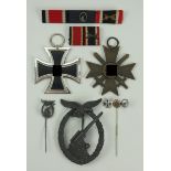 Nachlass eines Flaksoldaten der Luftwaffe.1.) Eisernes Kreuz, 1939, 2. Klasse, 2.)