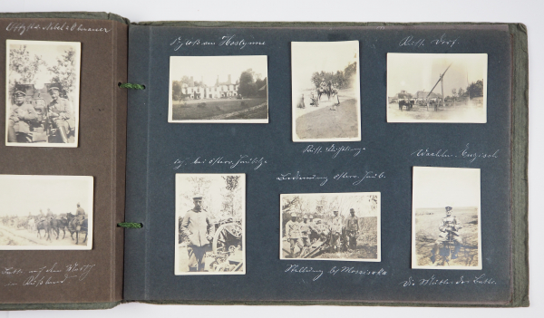 1. Weltkrieg: Fotoalbum Woyslawice / Colm.Kartonageeinband, 41 Fotos, diverse Formate, alle - Image 2 of 4