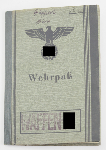 Wehrpass eines volksdeutschen Rumänen und Angehörigen des KZ Wachpersonals von Lublin - Image 2 of 7