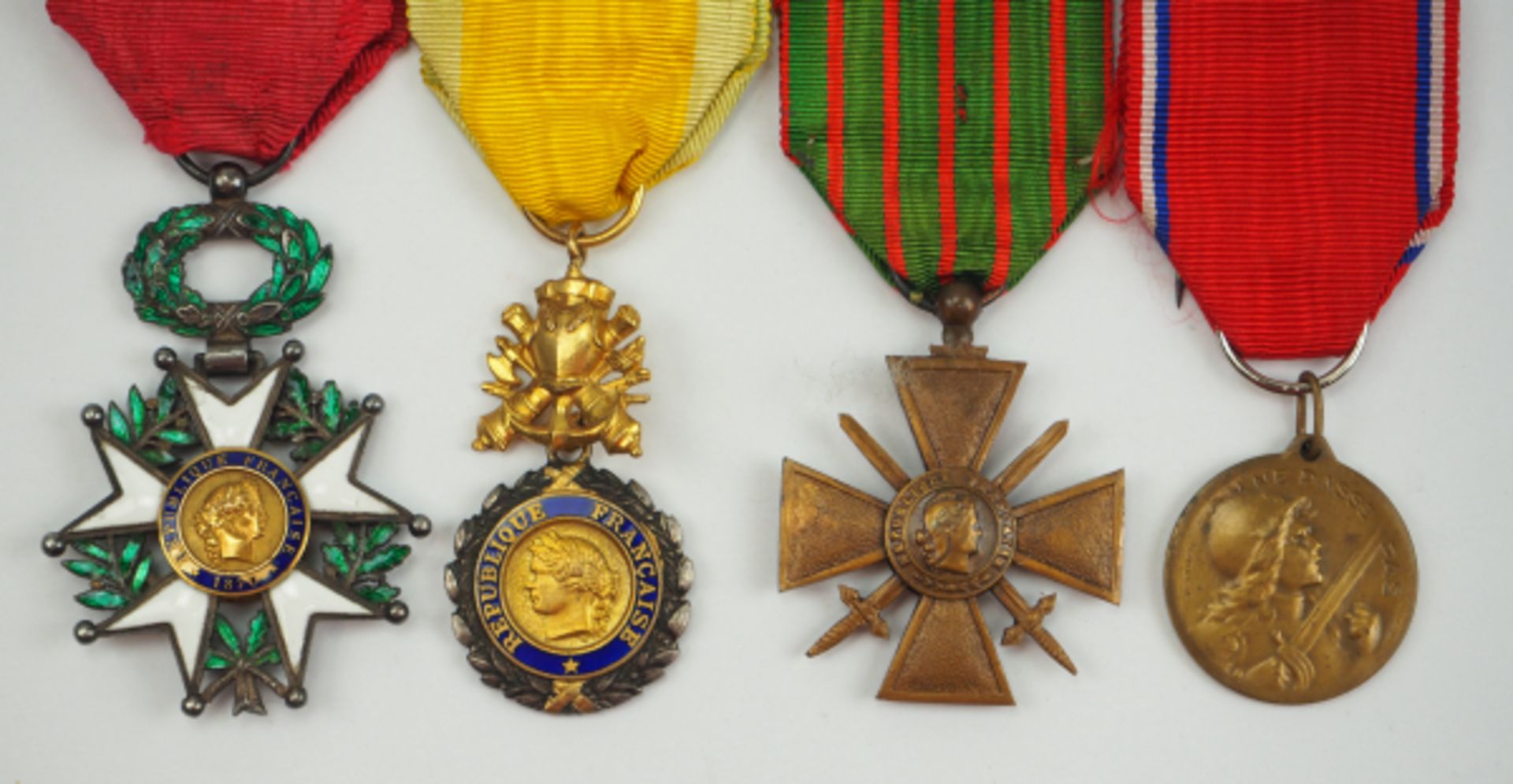 Frankreich: Nachlass eines Offiziers und Verdun-Veteranen.1.) Orden der Ehrenlegion, 9. Modell (