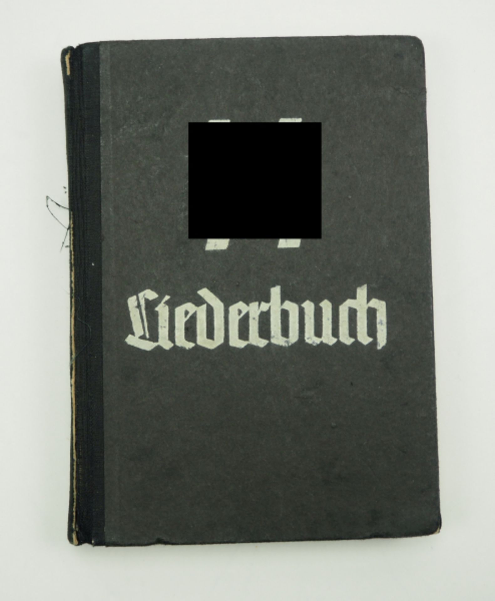 SS-Liederbuch.Zentralverlag der NSDAP, München, o.J. 9. Auflage, geprägter Einband, Bindung mit