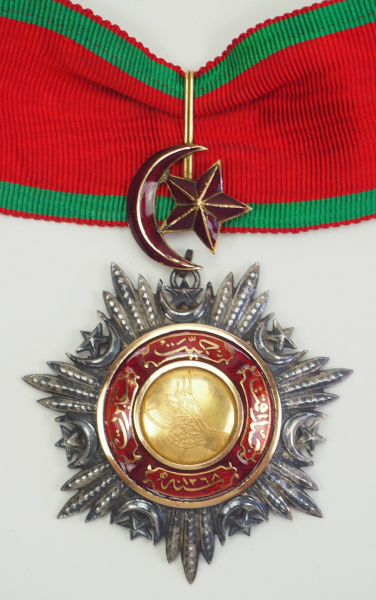 Türkei: Medjidjie-Orden, 3. Klasse.Silber, brillantiert und reperziert, das Medaillon in Gold,