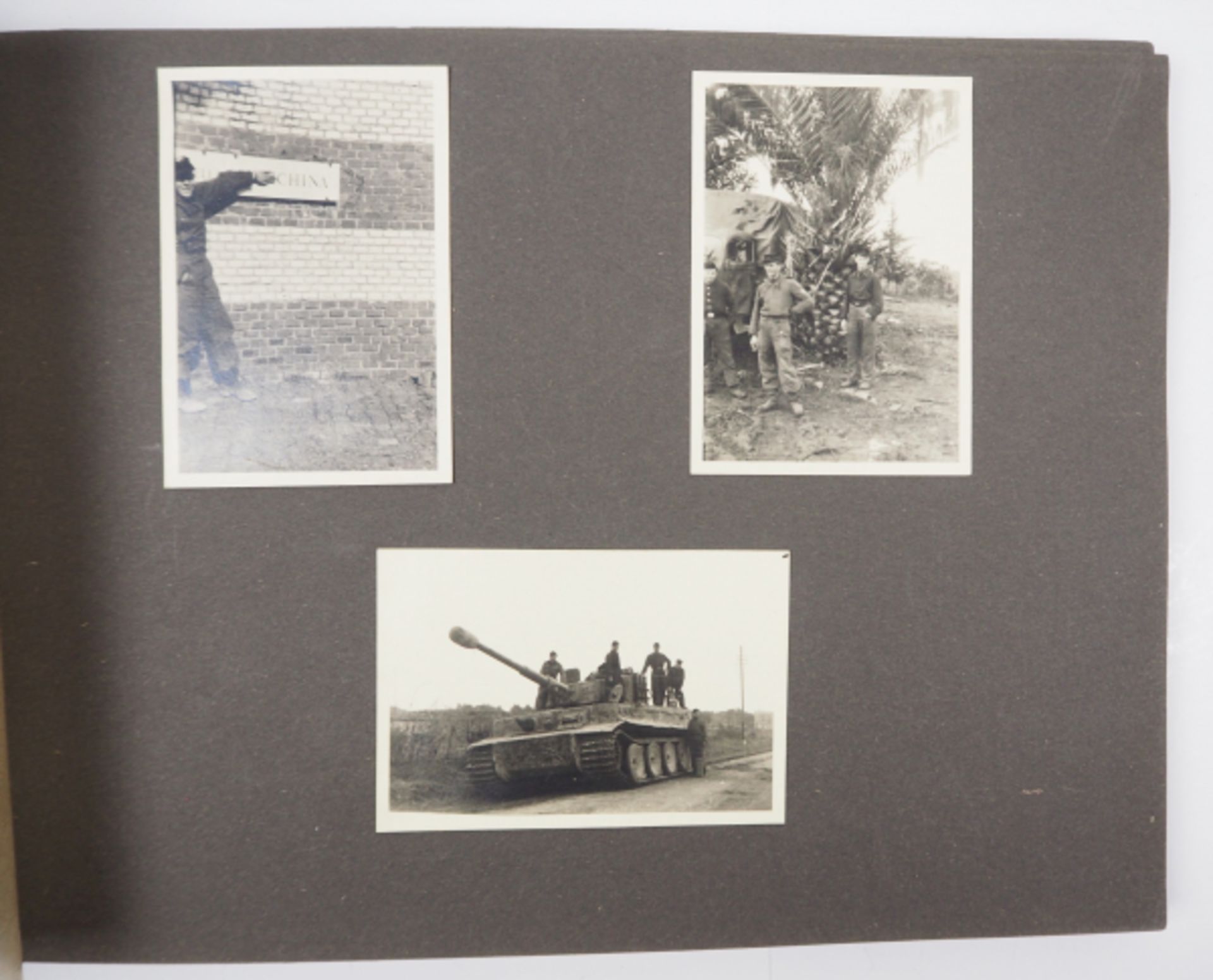 Fotoalbum eines Angehörigen der Schweren Panzer-Abteilung 508 (Tiger).Schwarzer Einband, bze. - Image 3 of 8