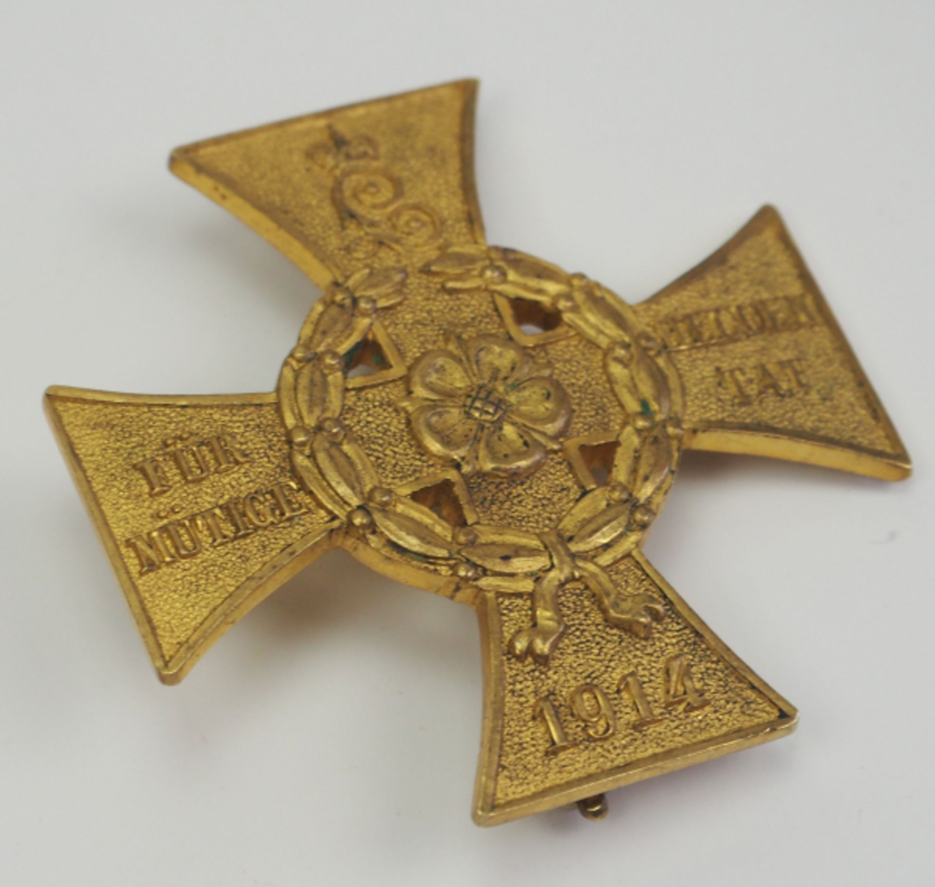 Lippe-Detmold: Kriegsehrenkreuz für heldenmütige Tat.Buntmetall vergoldet, durchbrochen, leicht - Bild 2 aus 3