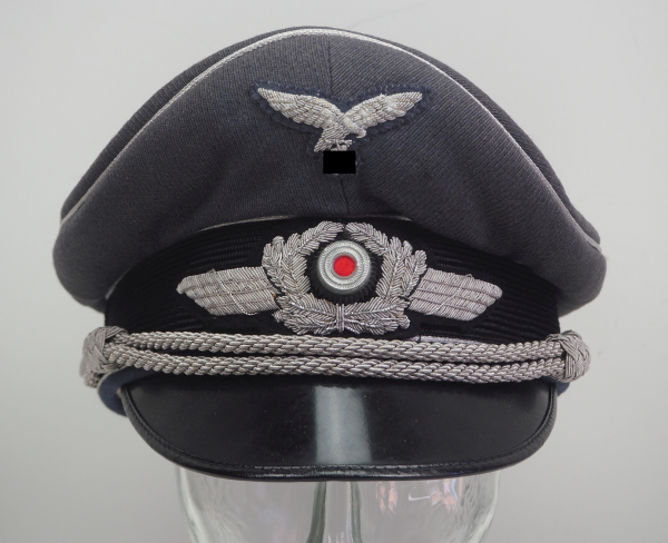 Luftwaffe: Schirmmütze für Offiziere.Luftwaffengraues Trikot Tuch, schwarzer Bund, die Effekten - Image 2 of 6