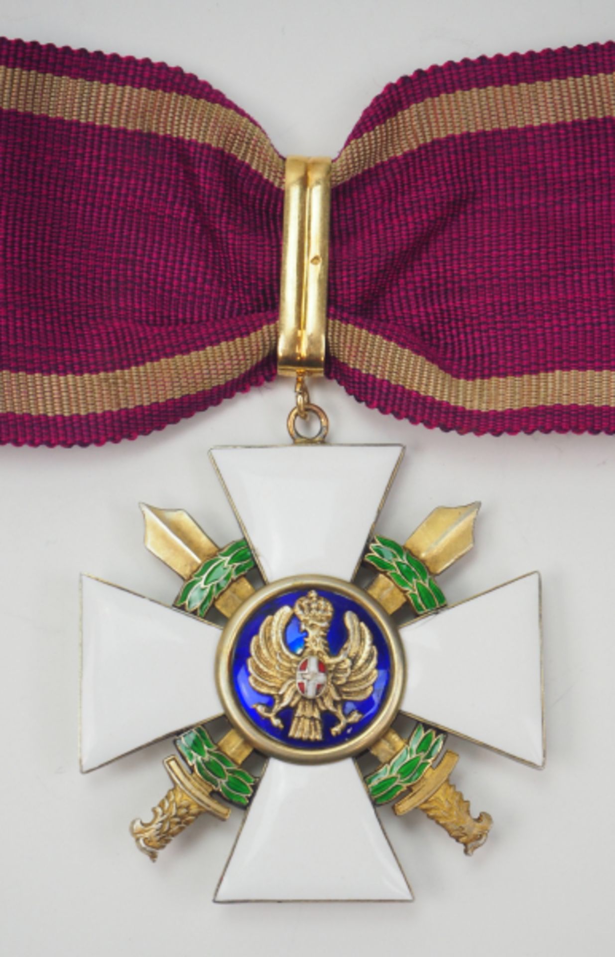 Italien: Orden vom Römischen Adler, 1. Modell (1942-1943), Komturkreuz, mit Schwertern.Silber