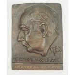 WBK V - Theodor-Heuss-Kaserne Plakette.Bronze Plakette mit Profil von Theodor Heuss, seitlich