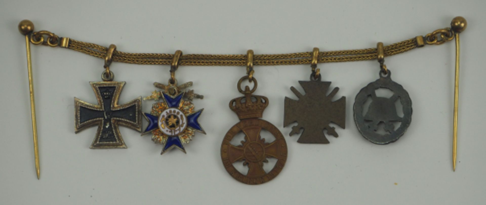 Bayern: Miniaturenkette eines Frontoffiziers mit 5 Auszeichnungen.1.) Preussen: Eisernes Kreuz, - Image 3 of 3