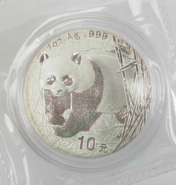 China: 10 Yuan - 1 Oz Silber, Panda 2001.Silber, in Kapsel, eingeschweist.Zustand: I