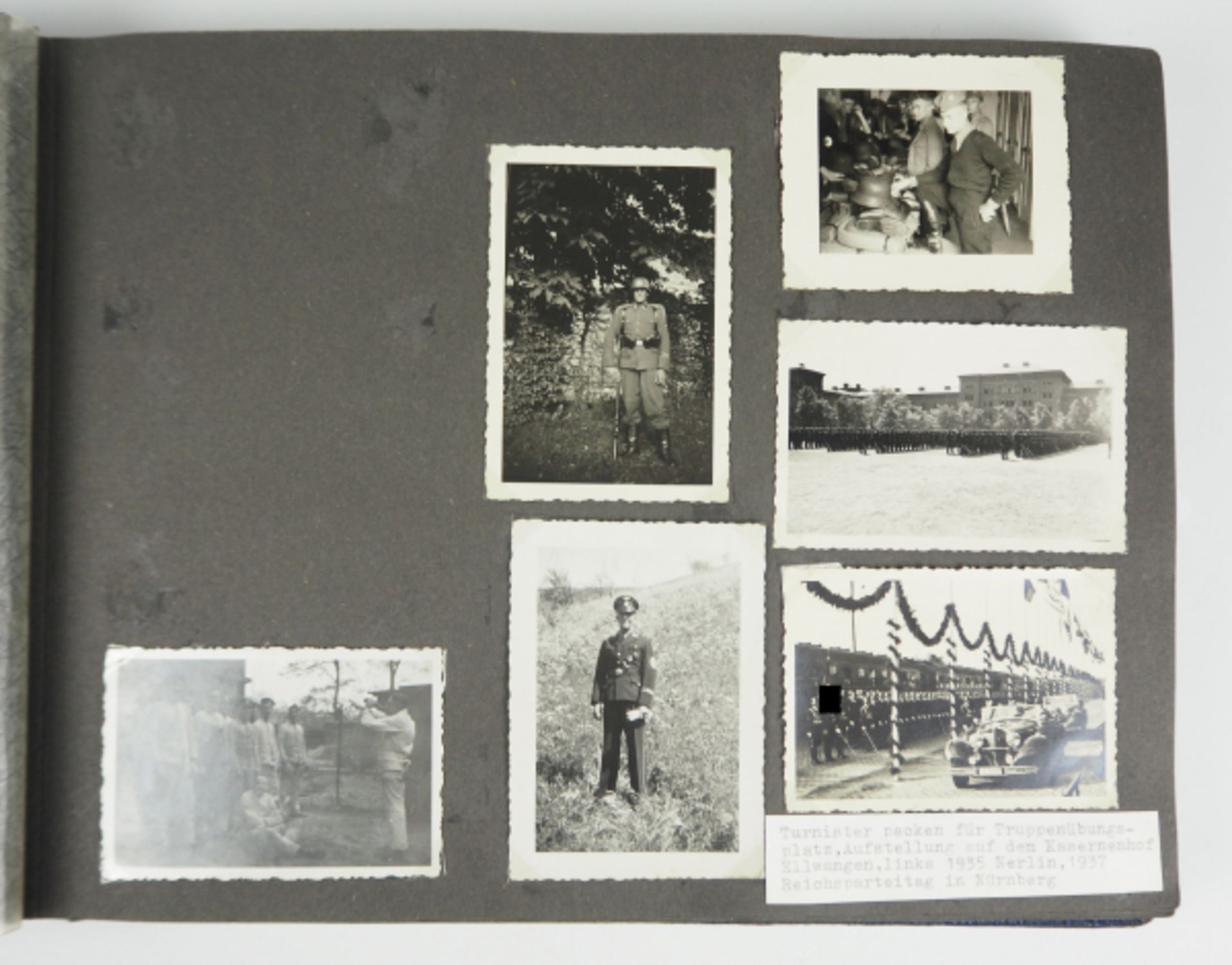 Fotoalbum eines SS-Soldaten "DEUTSCHLAND".Blauer Einband, 256 Fotos, diverse Formate, je SEite mit - Image 3 of 9