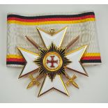 Waldeck: Verdienstkreuz, 2. Klasse mit Schwertern - Generalleutnant von Sauberzweig.Gold,