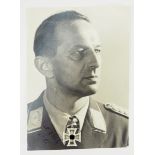 Ibel, Max.(1896-1981). Brigadegeneral, Portärt in Uniform mit angelegtem Ritterkreuz des Eisernen